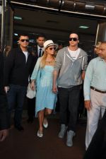 Paris Hilton arrives in Goa for IRFW 2012 on 29th Nov 2012 (4).JPG